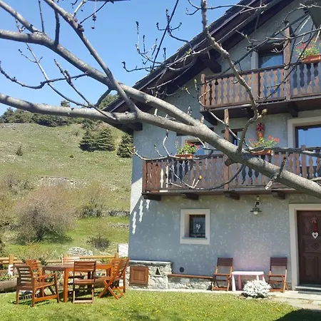 Sweet Chalet Antey-Saint-Andre