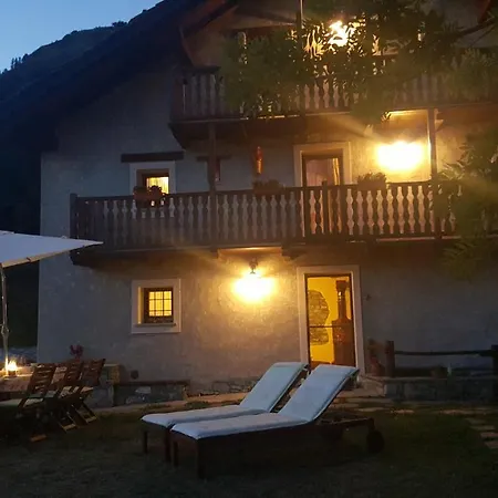 Sweet Chalet Antey-Saint-Andre