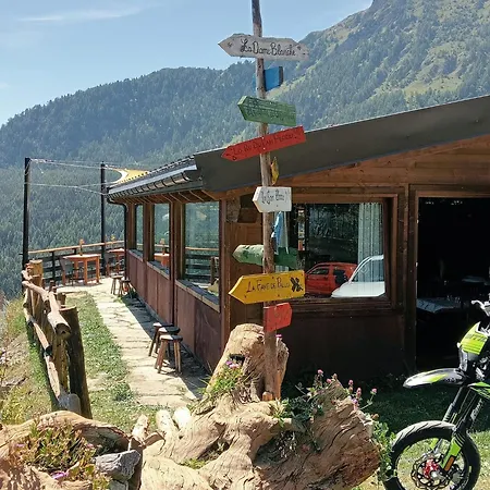 Sweet Chalet Antey-Saint-Andre